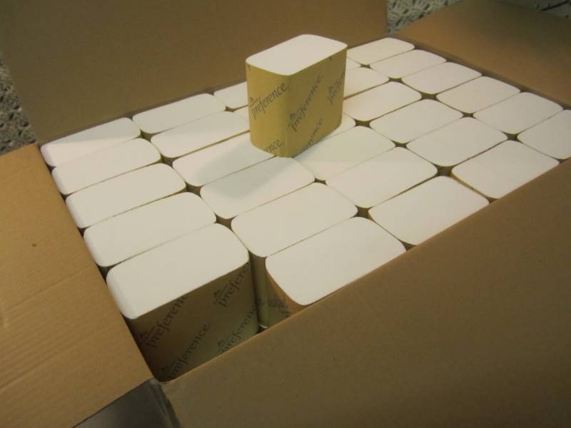 lot 171 image: Case of 2-Ply White Interfolded Bat...