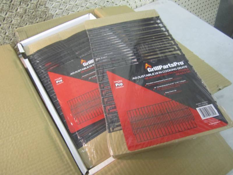 lot 193 image: Case of 8 Grill Parts Pro Adjustabl...