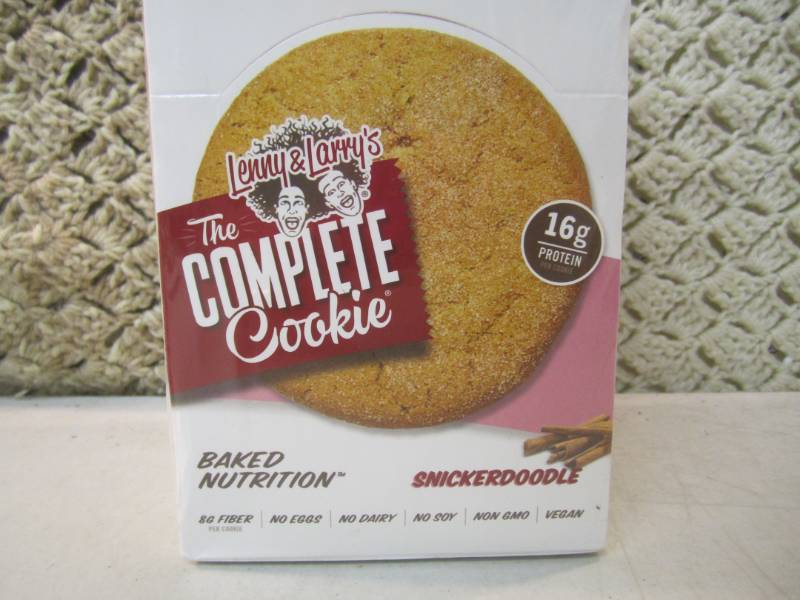 lot 284 image: Box of 12 Large Snickerdoodle Cooki...