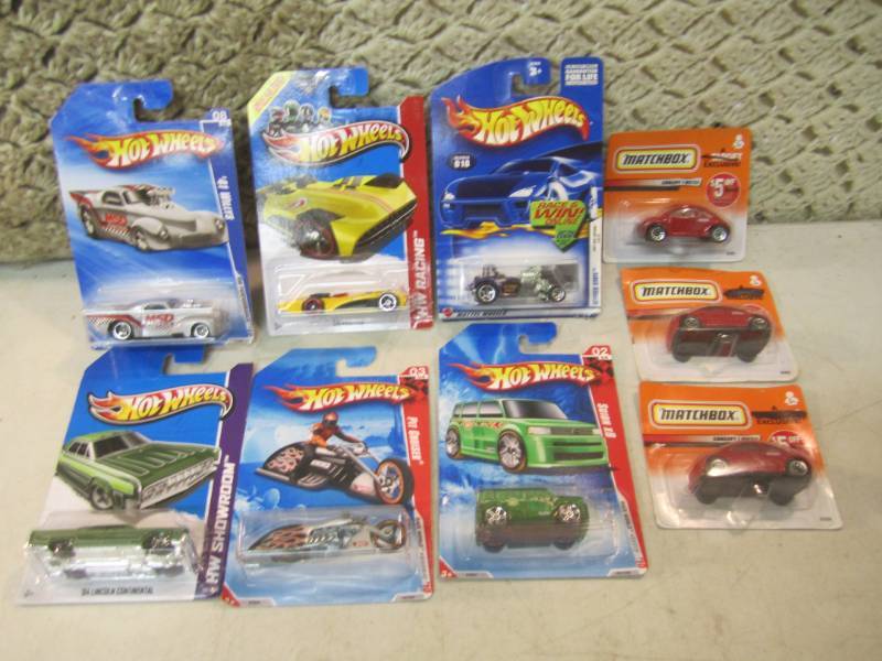 lot 288 image: Lot of 9 Hot Wheels and Matchbox Ca...