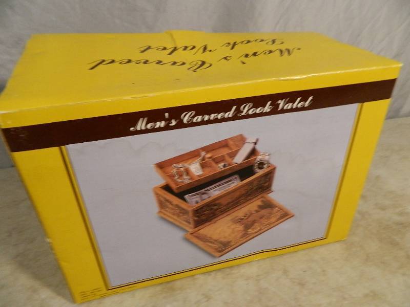 New Mens Carved Look Valet