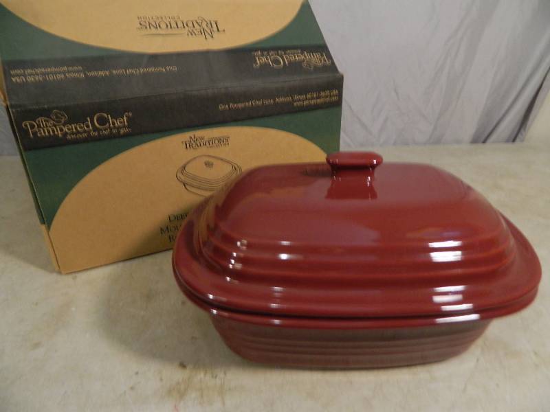 Pampered Chef Deep Covered Baker