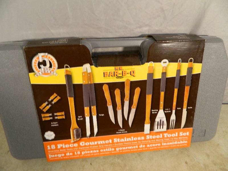 New 18 Pc BBQ Set