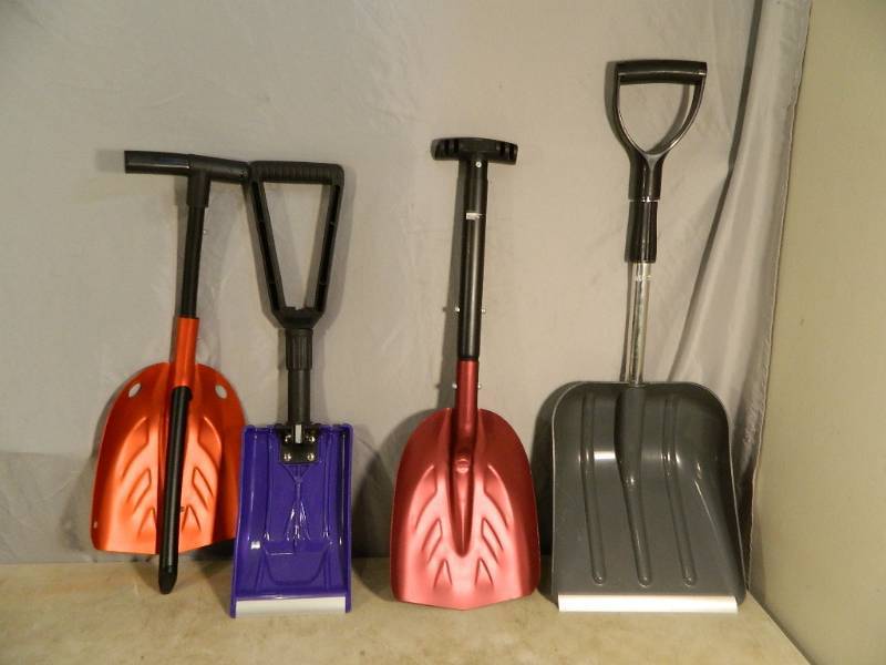4 New Travel Shovels