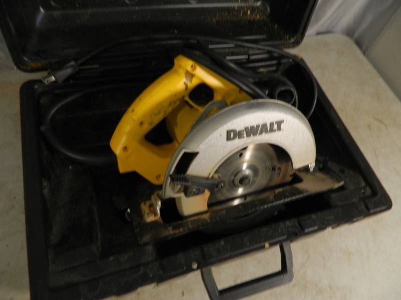 Dewalt Circular Saw