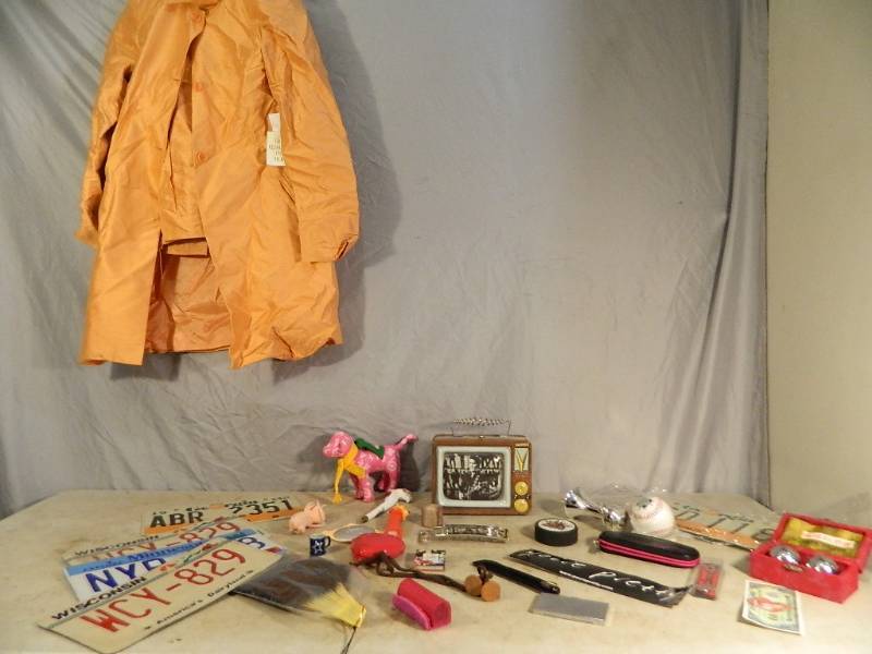 Silk Outfit and Collectibles