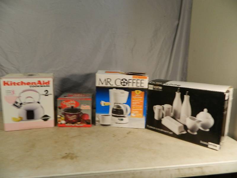 KitchenAid Kettle and Kitchen Items