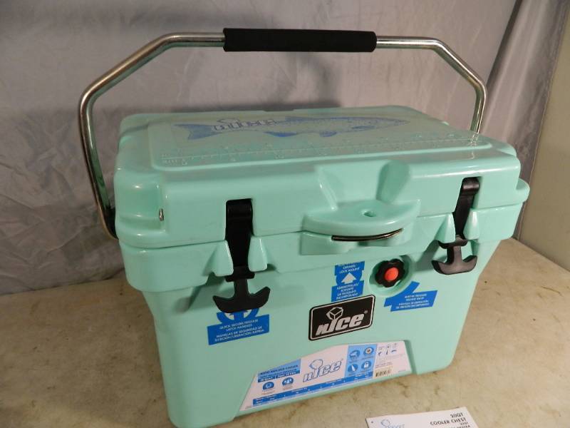 New 20 Qt nICE Rotomold Cooler