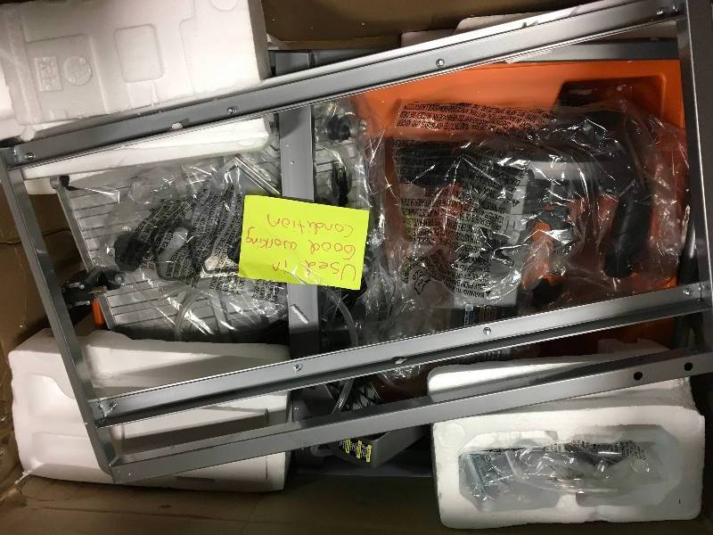lot 7 image: Ridgid 7 in. Tile Saw with Stand in working condition