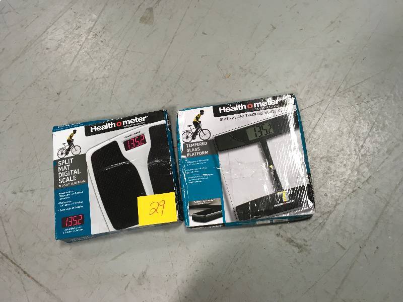 lot 29 image: Set of 2 Health o meter Weight Tracking Digital Scale not tested