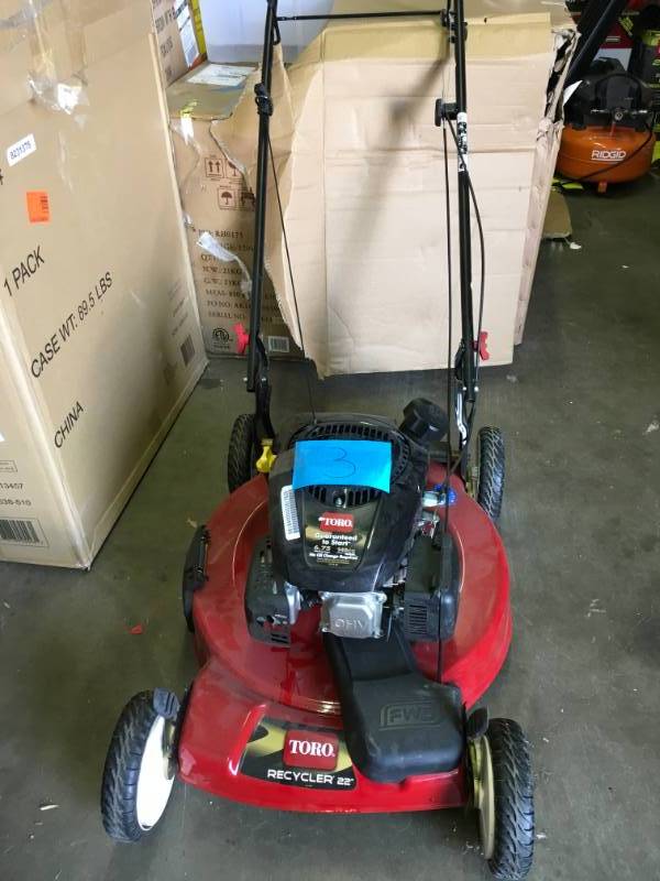 Toro 22 in. Kohler Low Wheel Variable Speed Gas Walk Behind Self Propelled Lawn Mower used in working condition