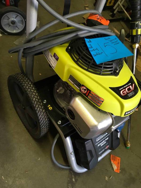 Ryobi 2,800-PSI 2.3-GPM Honda Power Control Gas Pressure Washer used in working condition
