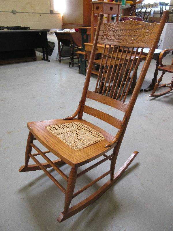 lot 115 image: SOLID OAK PRESSBACK ROCKER WITH CANE SET