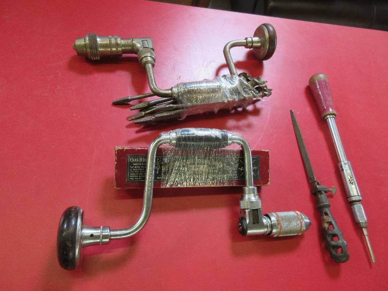 lot 148 image: ANTIQUE HAND TOOLS