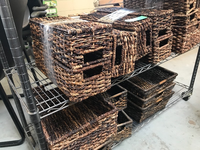 lot 171 image: LOT OF WICKER BASKETS