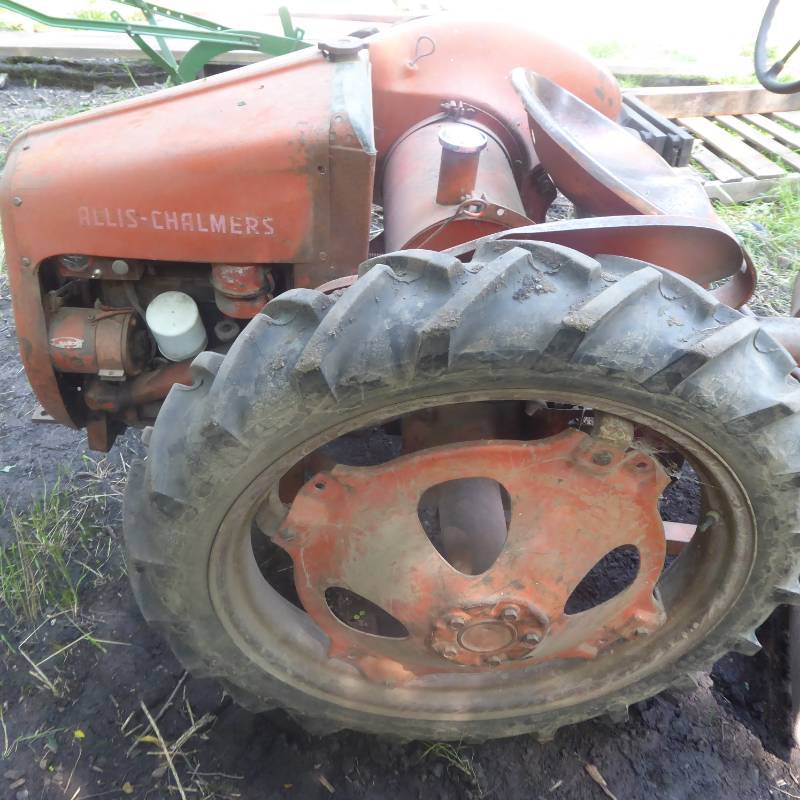 lot 2 image: 1949 Allis Chalmers Model G