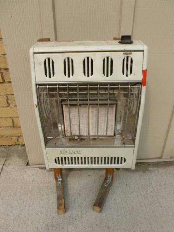 lot 9 image: Heater