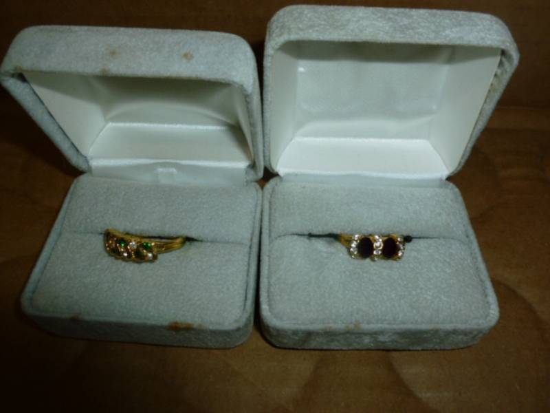 lot 16 image: Ladies Ring