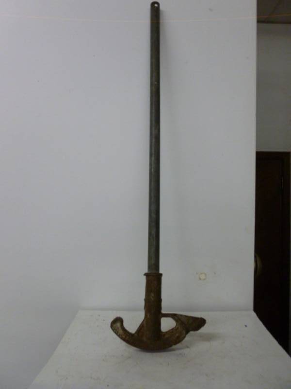 lot 26 image: Pipe Bender