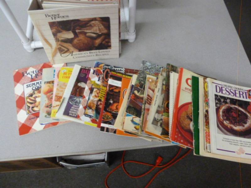 lot 60 image: Cookbooks