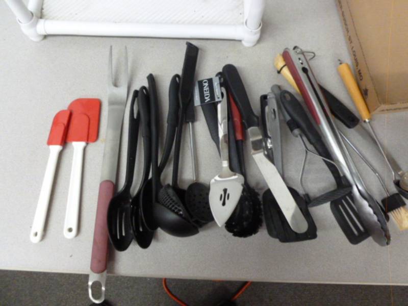 lot 64 image: Kitchen Utensils