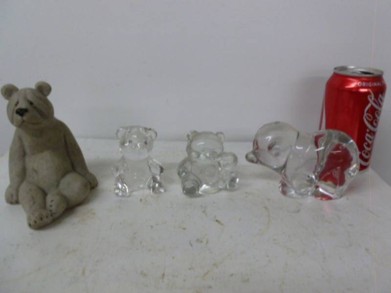 lot 73 image: Home Decor
