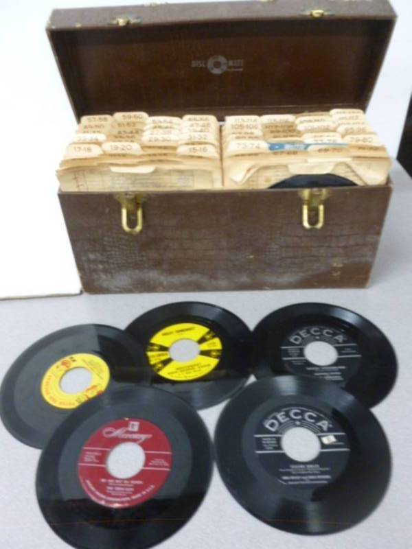 lot 134 image: Vintage 45s Records