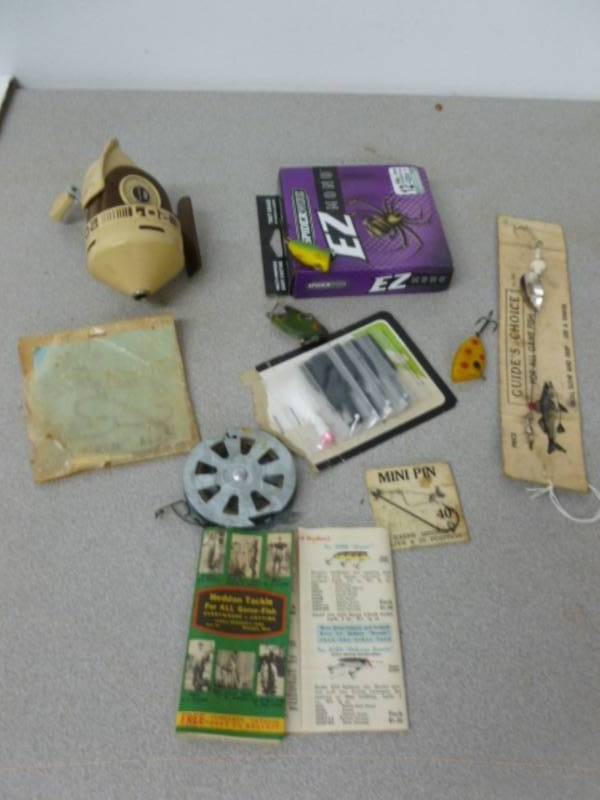 lot 136 image: Fishing Items