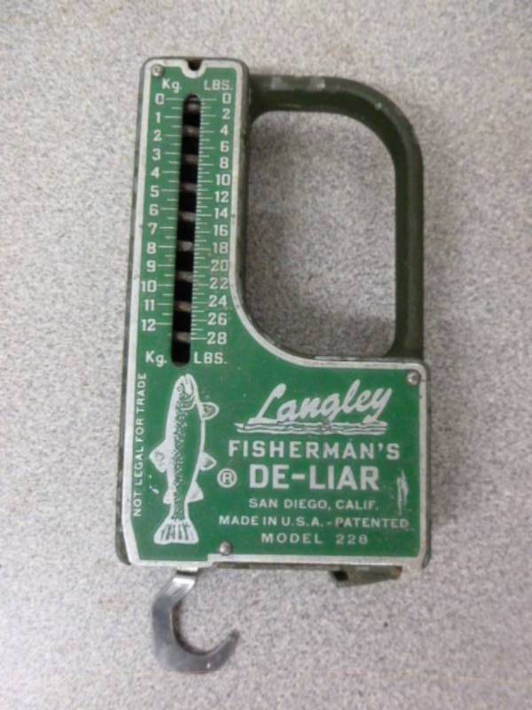 lot 137 image: Vintage Fish Scale