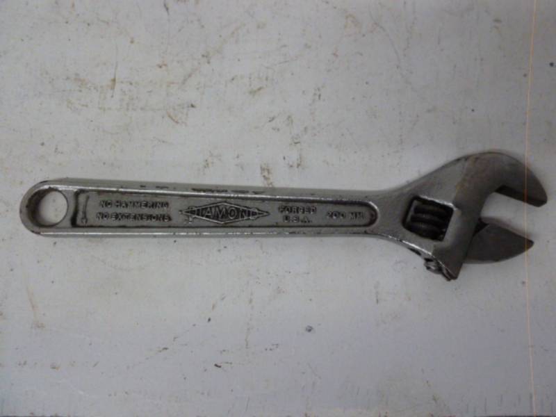 lot 143 image: Vintage Diamond Wrench