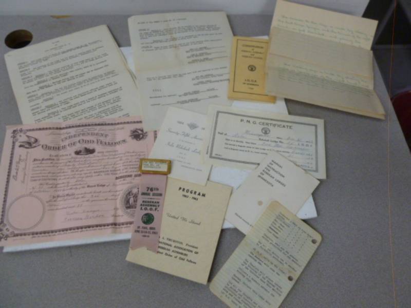 lot 159 image: Vintage Odd Fellows Papers