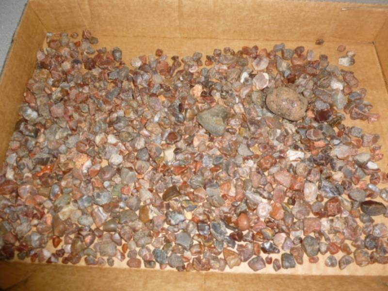 lot 179 image: Agates