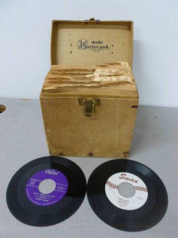 lot 182 image: Vintage 45s Records