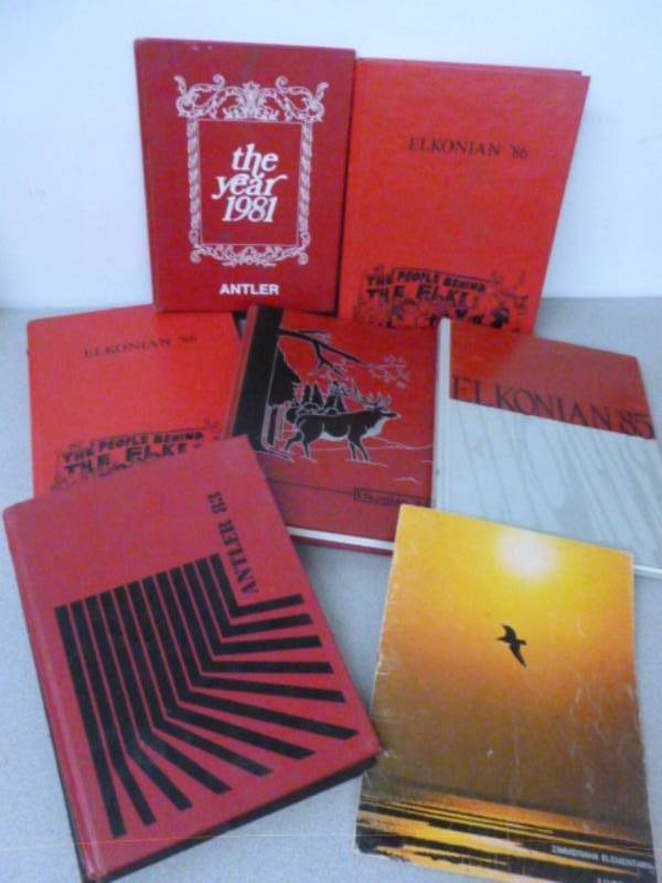 lot 192 image: High School Yearbooks
