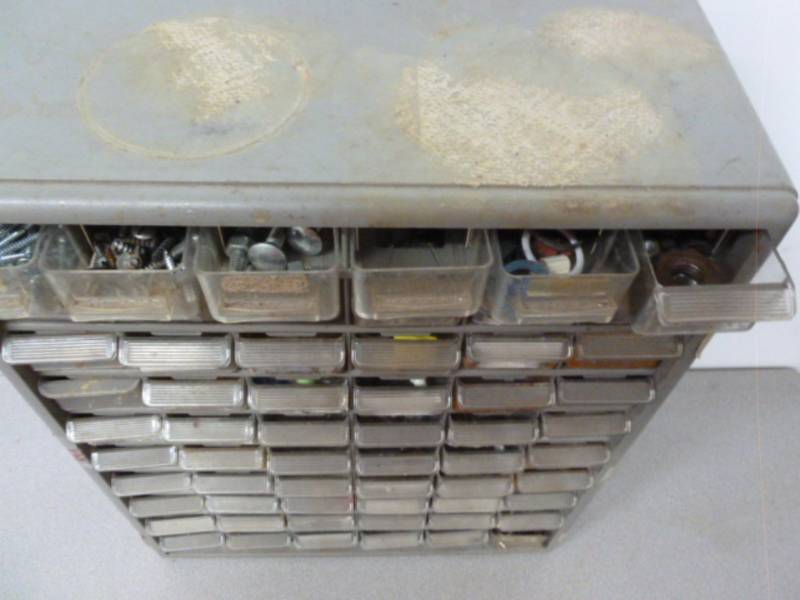 lot 198 image: Shop Organizer