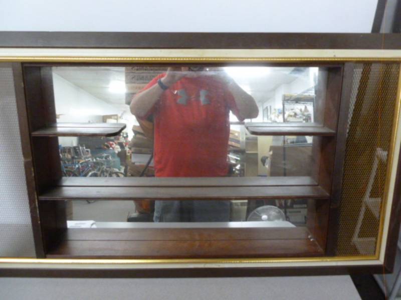 lot 200 image: Vintage Display Mirror