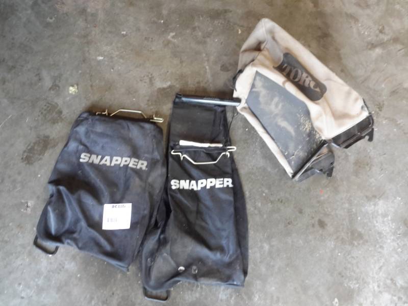 lot 41 image: Lot of Mower Bags