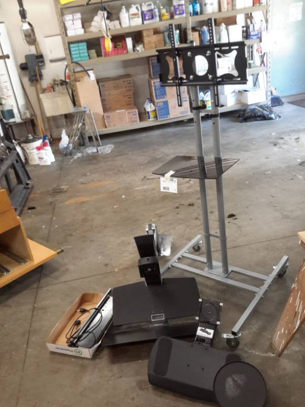 lot 51 image: Ergotron Standup Desk
