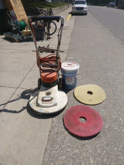 lot 11 image: Hako Minuteman 2300 Scrubber