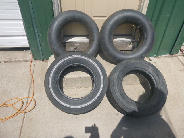lot 21 image: 2 Tires