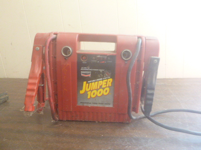 lot 38 image: Century Jumper 1000