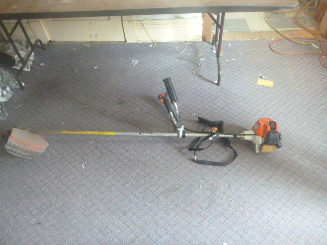 lot 75 image: Stihl Weed Whip