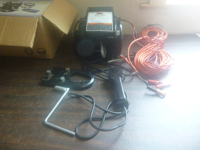 lot 83 image: Road Xpedition Utility Winch