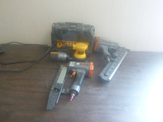 lot 84 image: Power Tools