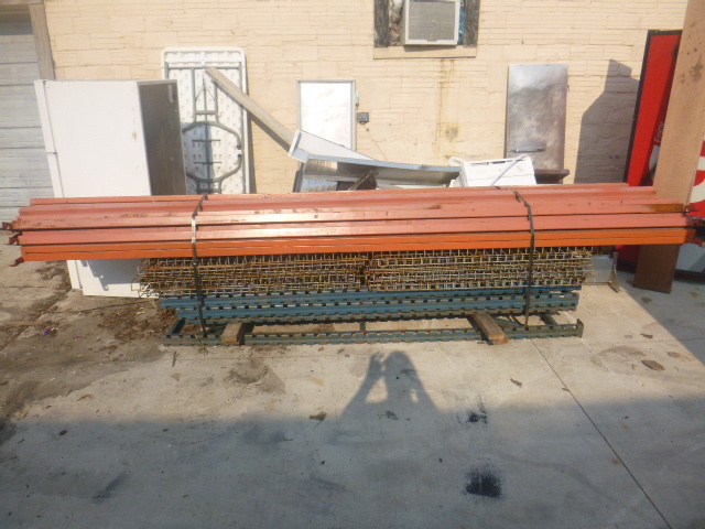 lot 3 image: Riga-Rack Pallet Racking