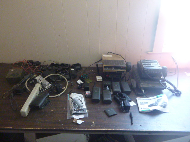 lot 96 image: CB Radios