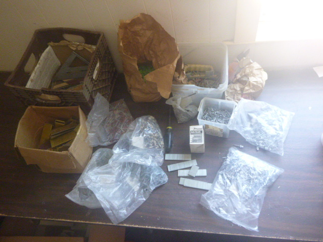 lot 135 image: Miscellaneous Nails, Screws and Staples