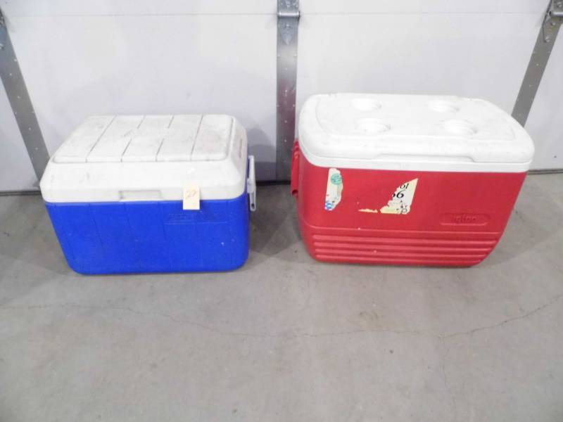 lot 22 image: Lot of 2 Coolers