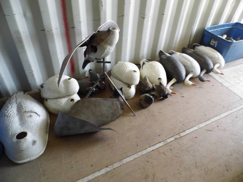 lot 63 image: Lot of 32 Plastic Decoys - 16 Wood Decoys