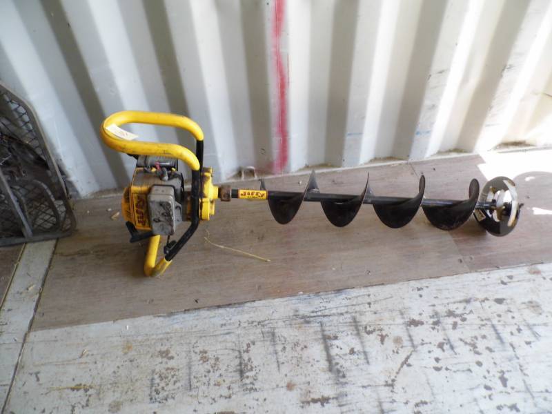 lot 66 image: Jiffy Legend Ice Auger